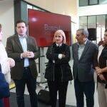 Fernández Mañueco visita la estación de autobús de Benavente junto a Leticia García, Sanz Merino y Javier Faúndez, entre otros