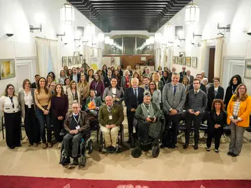 El Parlamento da "visibilidad" a la "lacra" de la violencia de género en personas con discapacidad El presidente del Parlamento de Andalucía, Jesús Aguirre, en la presentación del estudio 'La asistencia personal en Andalucía como medida incluida en el Pacto de Estado contra la violencia de género'. REMITIDA / HANDOUT por JOAQUIN CORCHERO / PARLAMENTO DE ANDALUCÍA Fotografía remitida a medios de comunicación exclusivamente para ilustrar la noticia a la que hace referencia la imagen, y citando la procedencia de la imagen en la firma 18/11/2025