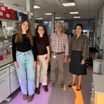 La doctora Inmaculada Hernández (dcha) junto a su equipo de investigación La doctora Inmaculada Hernández (dcha) junto a su equipo de investigación