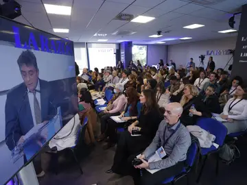 HOMENAJE A LA ENFERMERIA ONCOLÓGICA HOMENAJE A LA ENFERMERIA ONCOLÓGICA