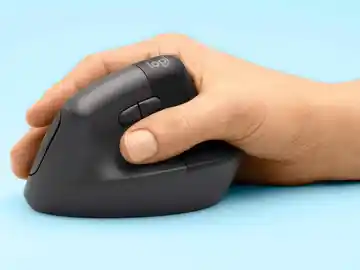 El ratón Logitech Lift funciona con una pila AA El ratón Logitech Lift funciona con una pila AA