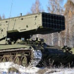 El nuevo lanzallamas pesado de Rusia puede destruir todos los soldados, drones y fortificaciones en 40.000 m² en segundos.