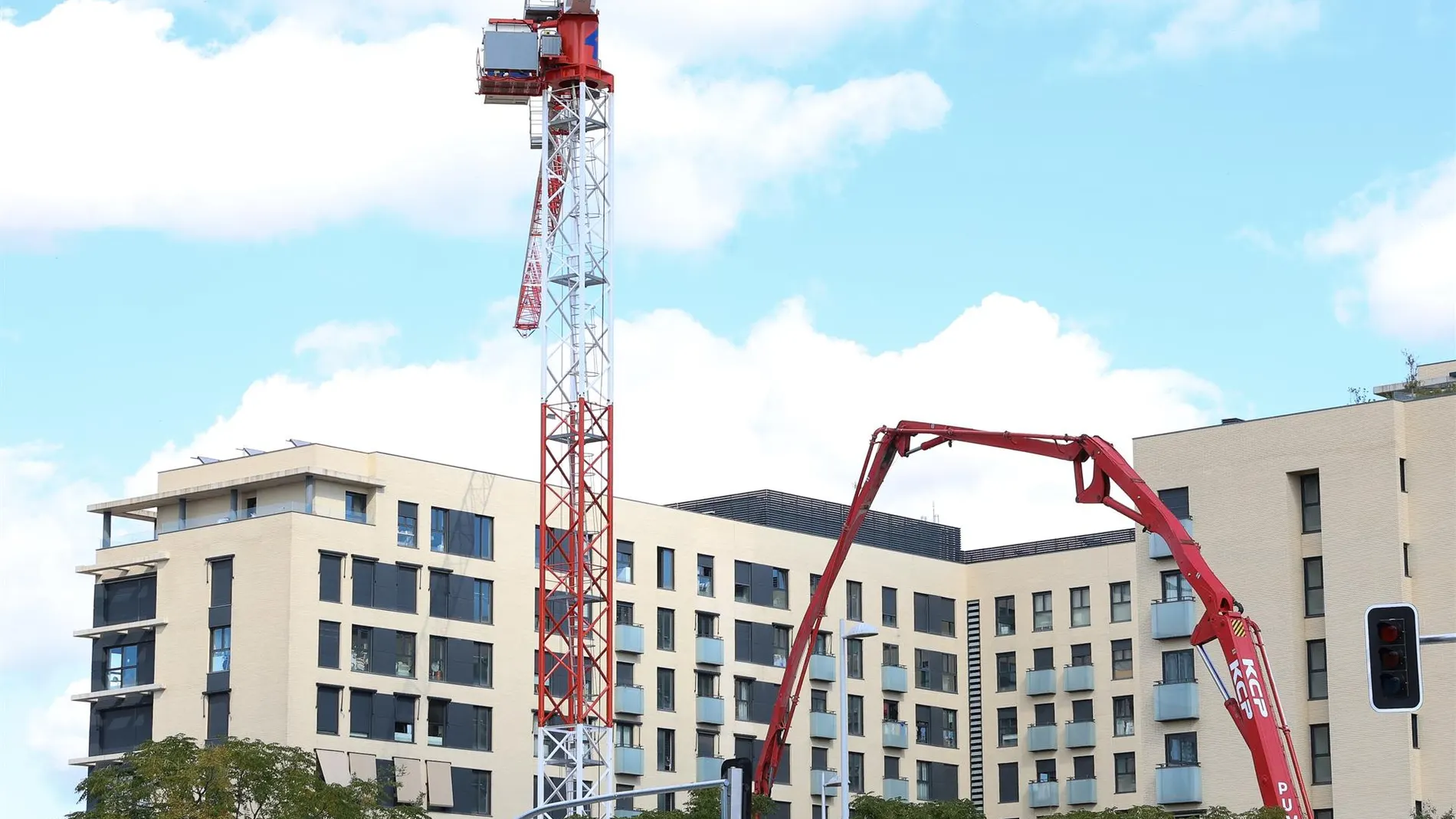 MADRID.-El precio medio de la vivienda libre en la Comunidad sube un 14% en el tercer trimestre y marca récord histórico