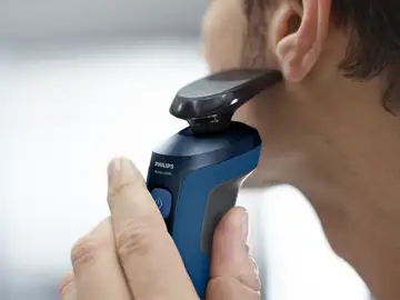 Su cabezal flexible 360º está diseñado para seguir los contornos de tu rostro Philips Series 5000
