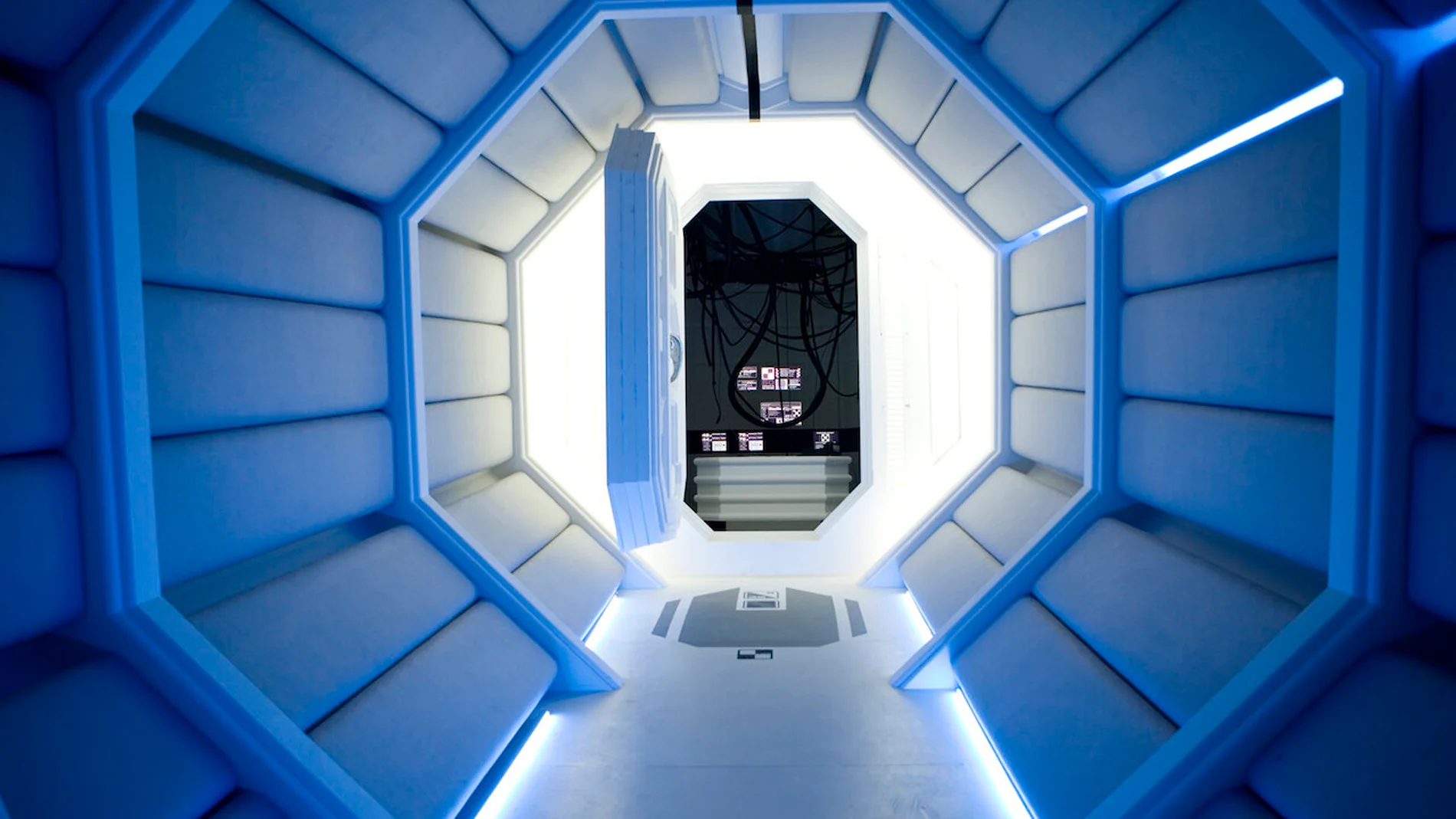 Si crees que ya has visto todo en ciencia ficción, esta película te va a desmontar en apenas 100 minutos