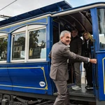 Collboni explica las novedades del proyecto del Tramvia Blau