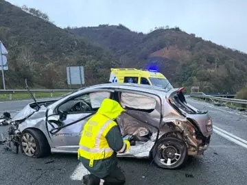 uno de los coches implicados en el accidente uno de los coches implicados en el accidente