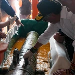 Un cañón, porcelanas chinas y monedas son extraídas por Colombia del galeón San José