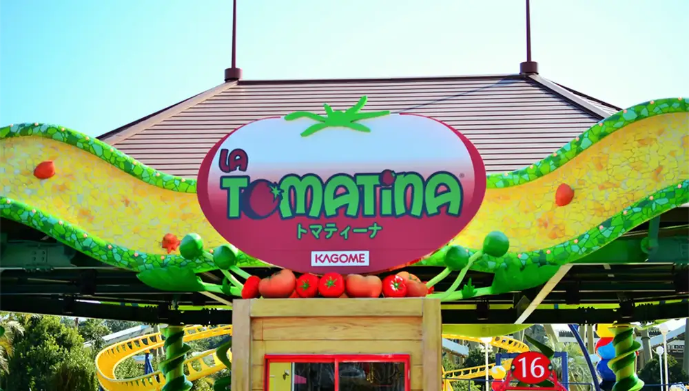 Atracción "La Tomatina" en Shima Spain village