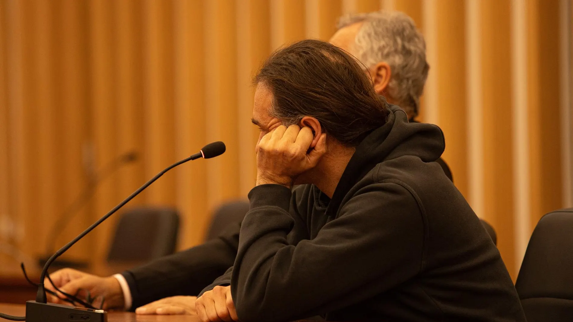 El hombre que mató a su mujer en Baiona delante de sus hijos reconoce los hechos y acepta 25 años de cárcel