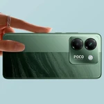 Poco más de 100 euros por un POCO con AMOLED y cámara Sony: así se rompe la gama baja