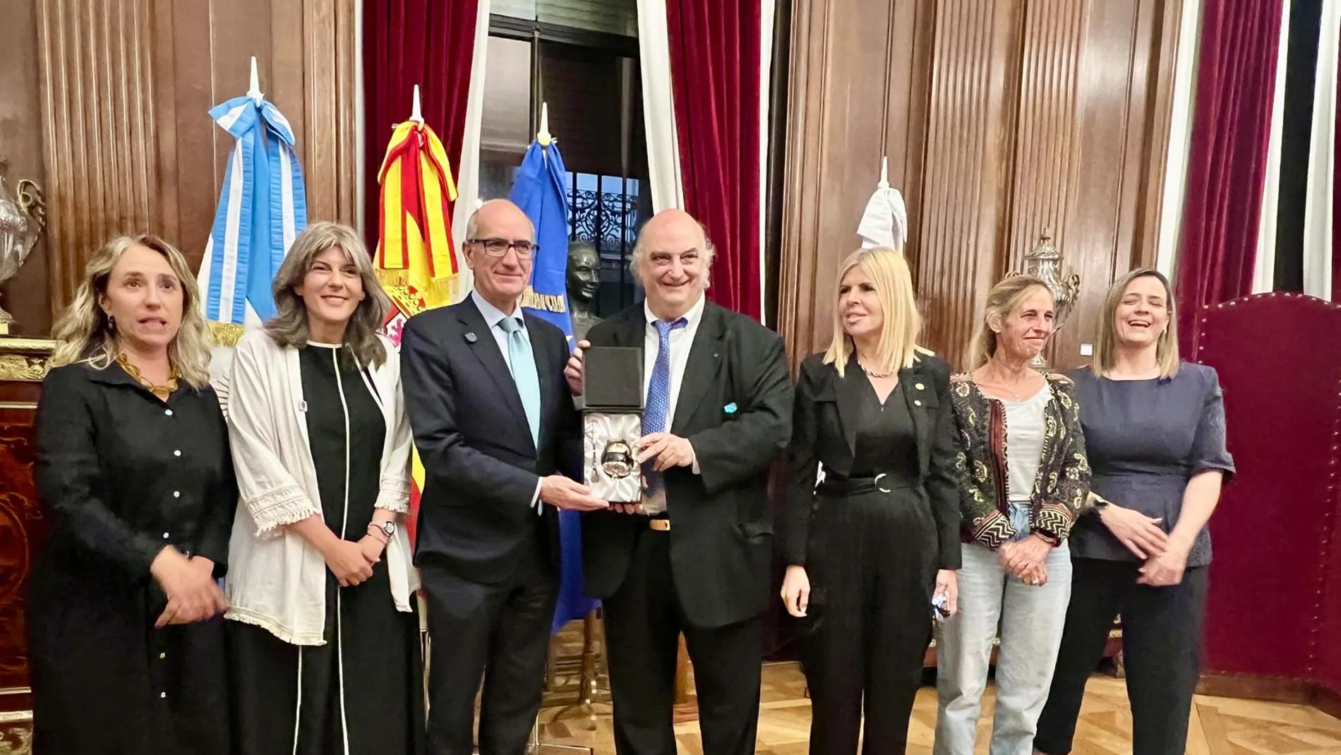 Delegación de Diputación de Salamanca y representantes de la Legislatura de Buenos Aires