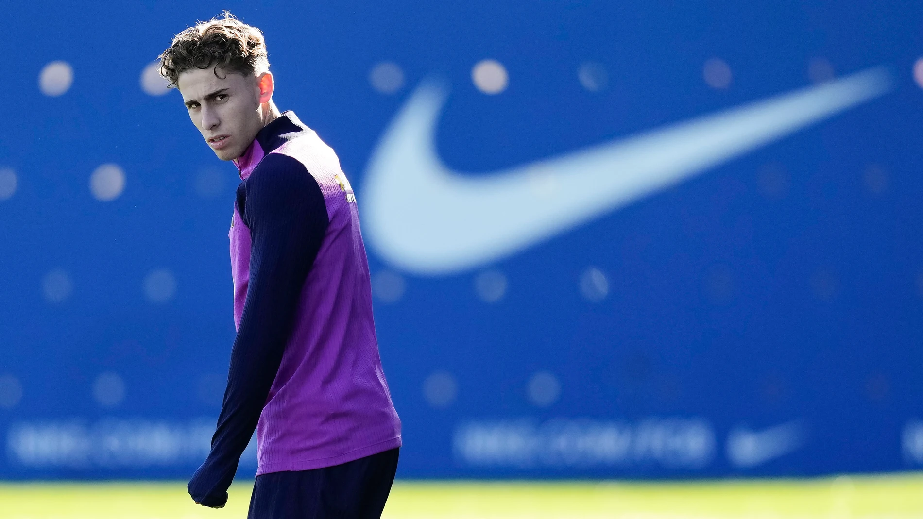 GRAFCAT4849. SANT JOAN DESPÍ (BARCELONA), 21/11/2025.- El jugador del FC Barcelona Fermín López durante el entrenamiento que el equipo azulgrana ha realizado este viernes previo al partido de LaLiga que mañana disputarán ante el Athletic de Bilbao en el Camp Nou. EFE/Enric Fontcuberta.