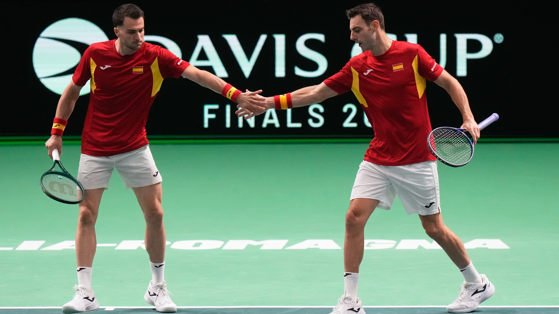 Pedro Martínez y Marcel Granollers, en el partido ante Alemania