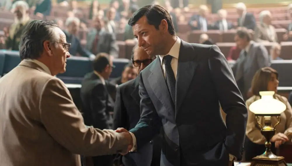 Eduard Fernández (Carrillo) y Álvaro Morte (Suárez) en "Anatomía de un instante")