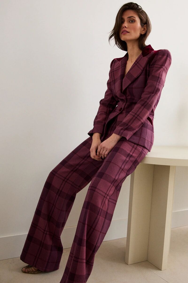 Pantalones de cuadros.