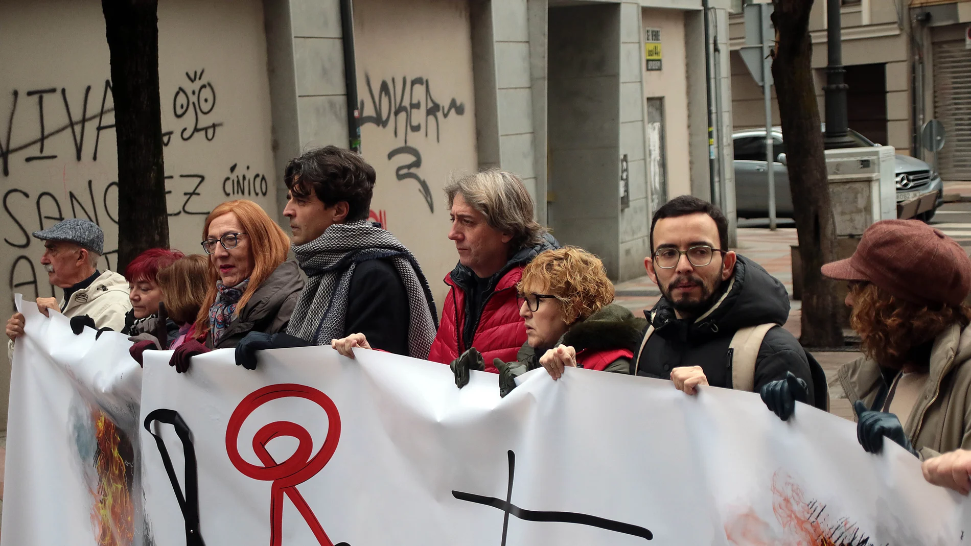 El movimiento ‘Respeto’ convoca una movilización ciudadana autonómica para exigir a la Junta responsabilidad tras los incendios, con la asistencia de los líderes autonómicos del PSOE, Carlos Martínez, y de Izquierda Unida, Juan Gascón