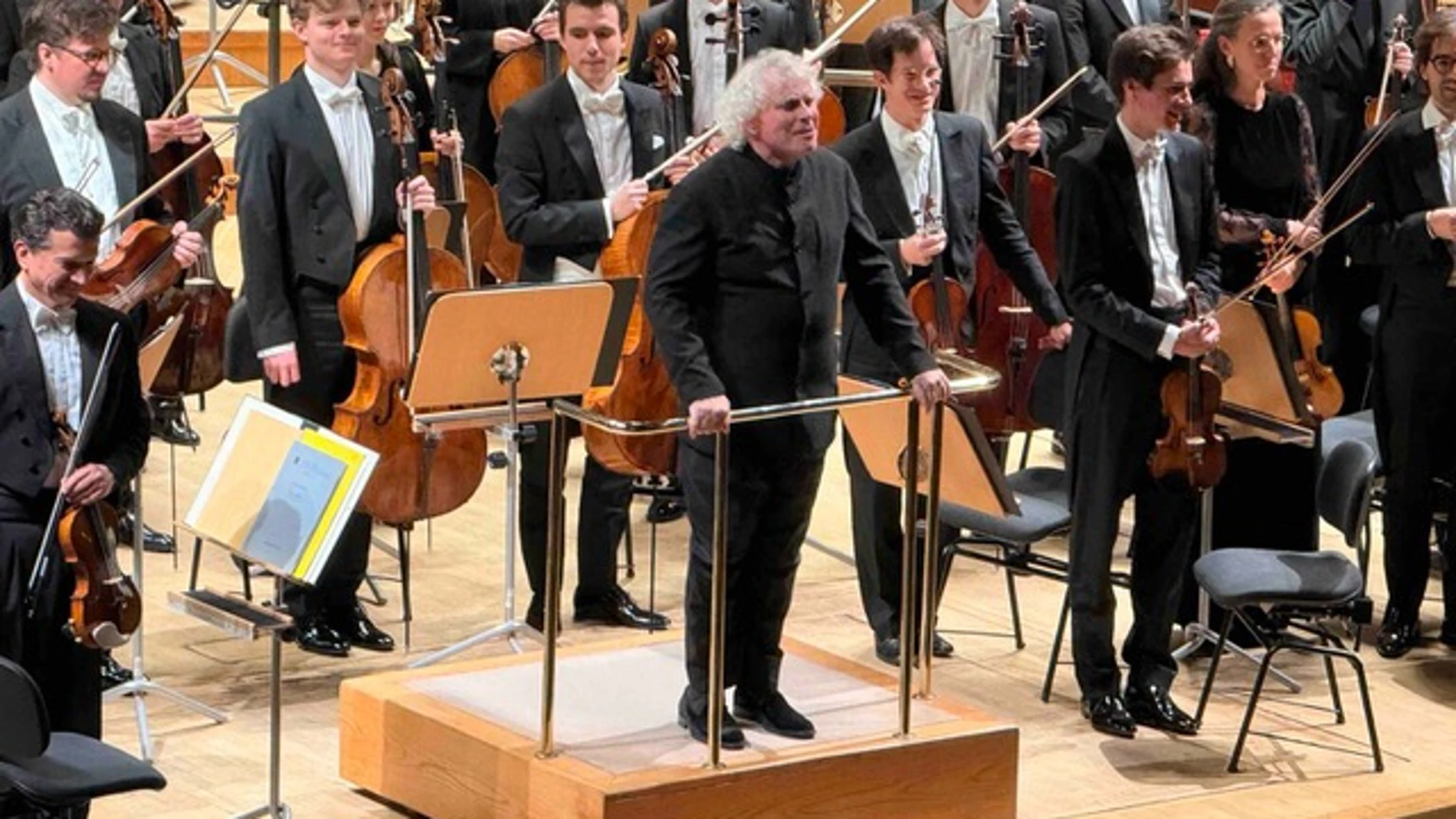 El director Simon Rattle en el Auditorio Nacional