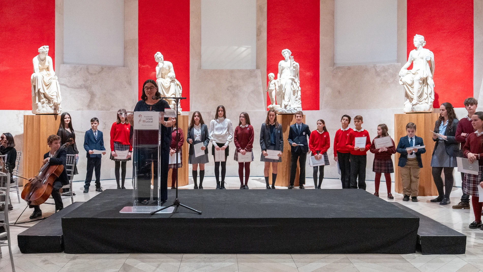 Los premiados, durante el acto de entrega