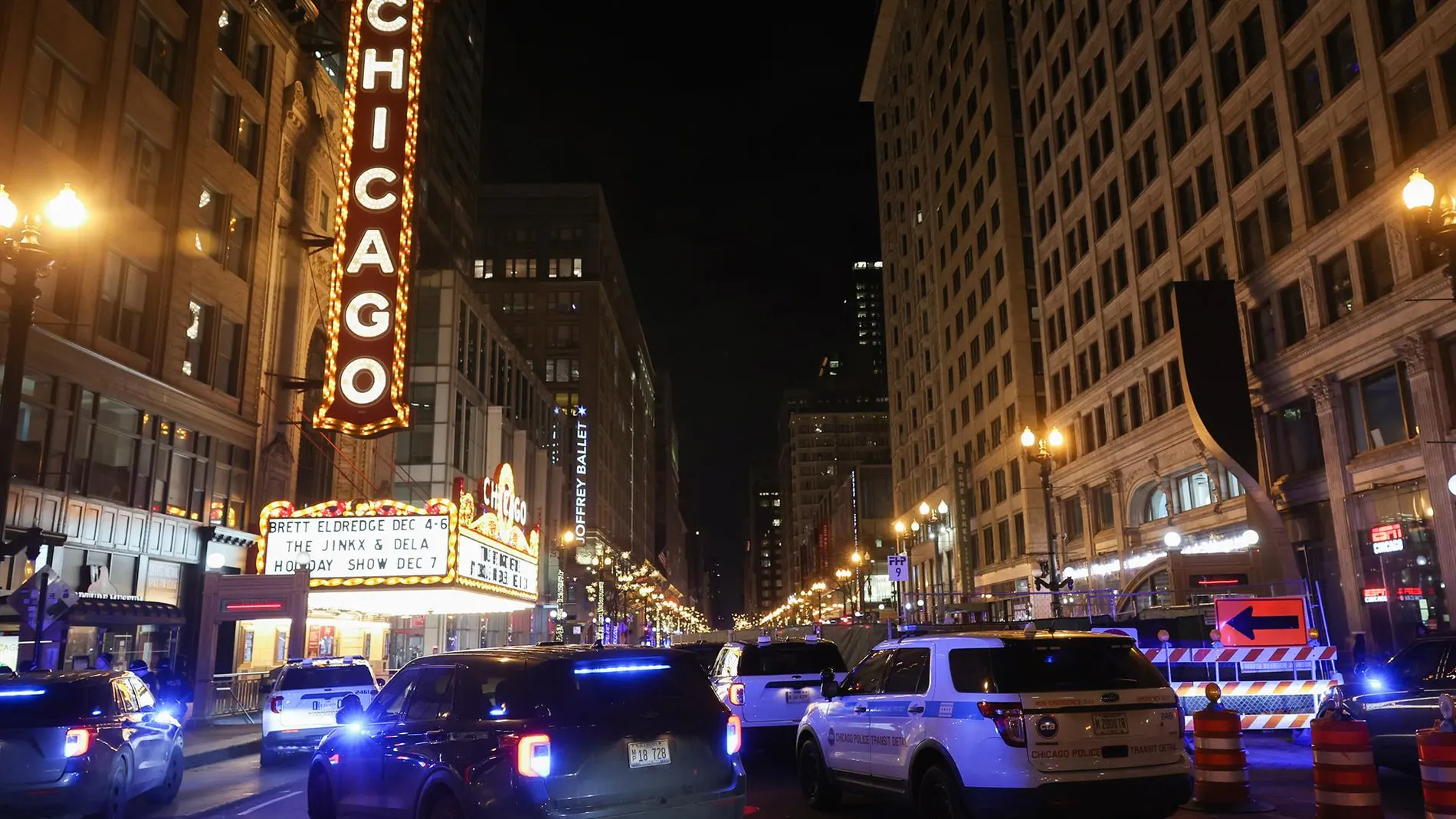 EEUU.- Muere al menos un adolescente y más de una decena de personas resultan heridas en dos tiroteos en Chicago