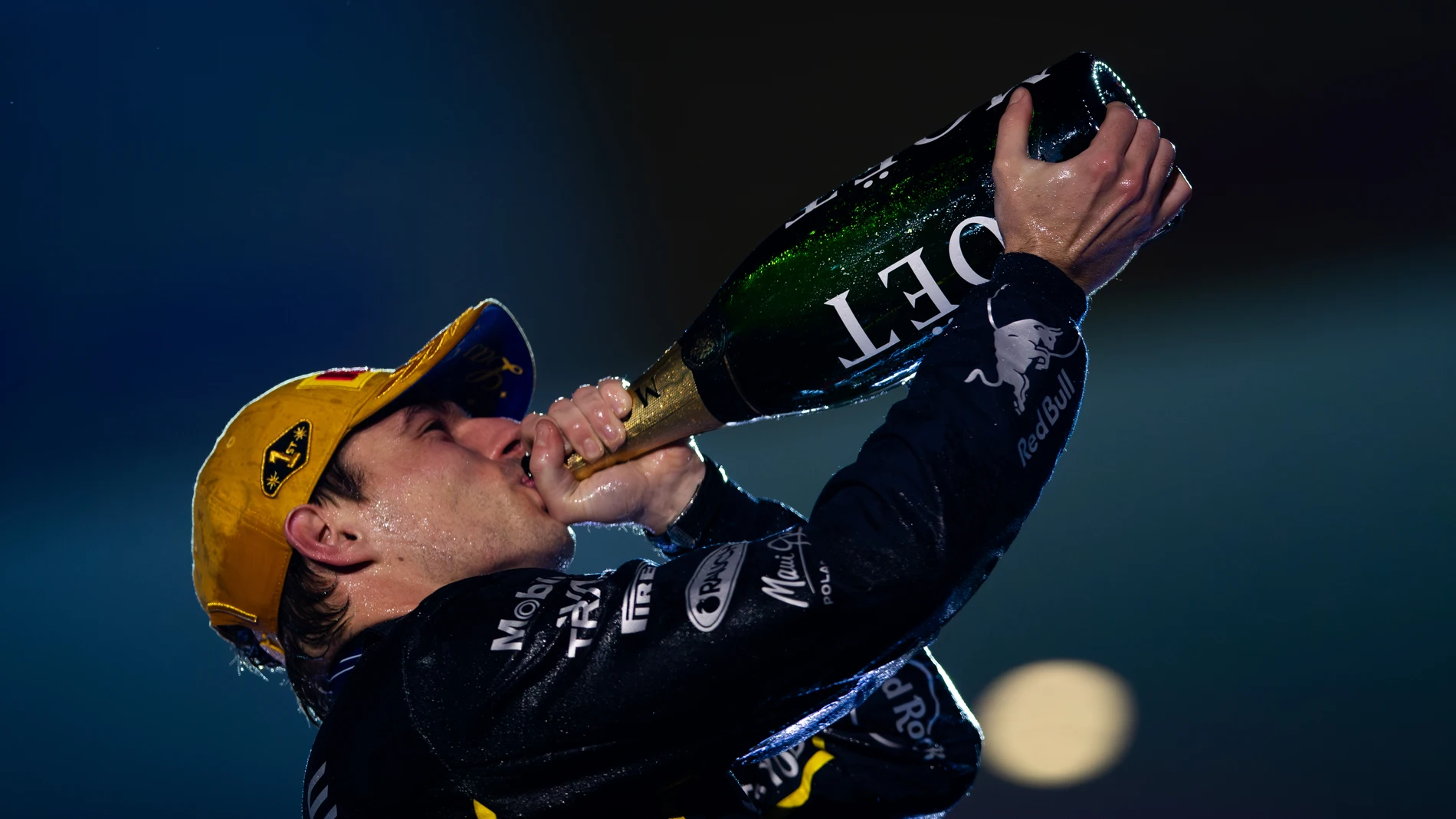 VERSTAPPEN Max (ned), Red Bull Racing RB21, portrait podium during the 2025 Formula 1 Las Vegas Grand Prix, 22th round of the 2025 FIA Formula One World Championship from November 21 to 23, 2025 on the Las Vegas Strip Circuit, in Paradise, Nevada, United States of America - Photo Joao Filipe / DPPI AFP7 23/11/2025 ONLY FOR USE IN SPAIN
