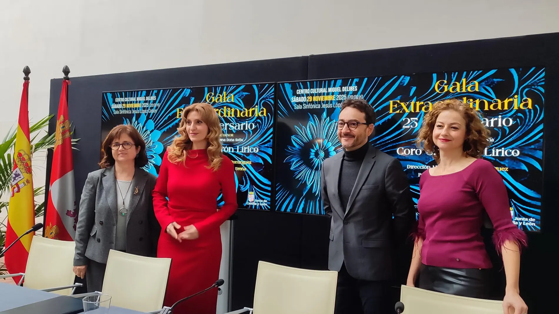 La viceconsejera de Acción Cultural, Mar Sancho, y el director musical Sergio Domínguez, presentan la gala extraordinaria