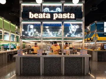 Beata Pasta, uno de los puestos con sede en el estadio merengue Beata Pasta, uno de los puestos con sede en el estadio merengue