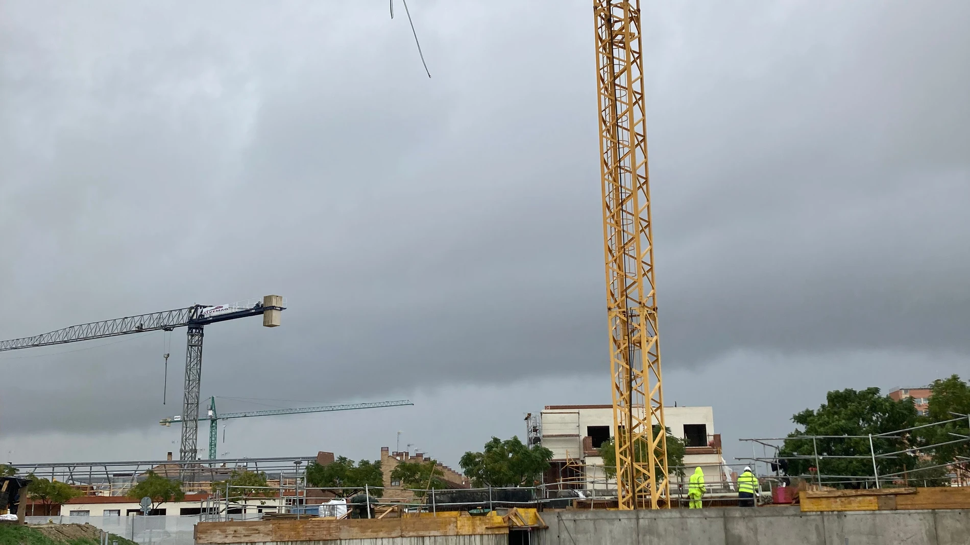 Obras de construcción de la iglesia de San Francisco de Sales