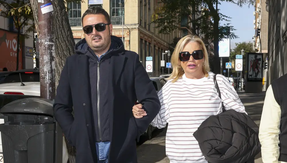 Belén Esteban y su marido Miguel Marcos en el cumpleaños de la hija de Anabel Pantoja