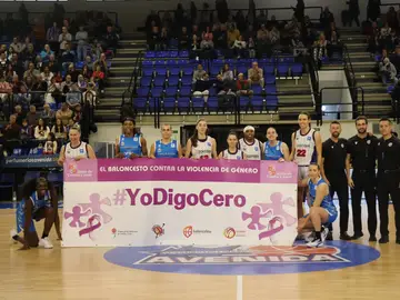 Las jugadoras del Avenida de Salamanca se unen a la campaña Las jugadoras del Avenida de Salamanca se unen a la campaña