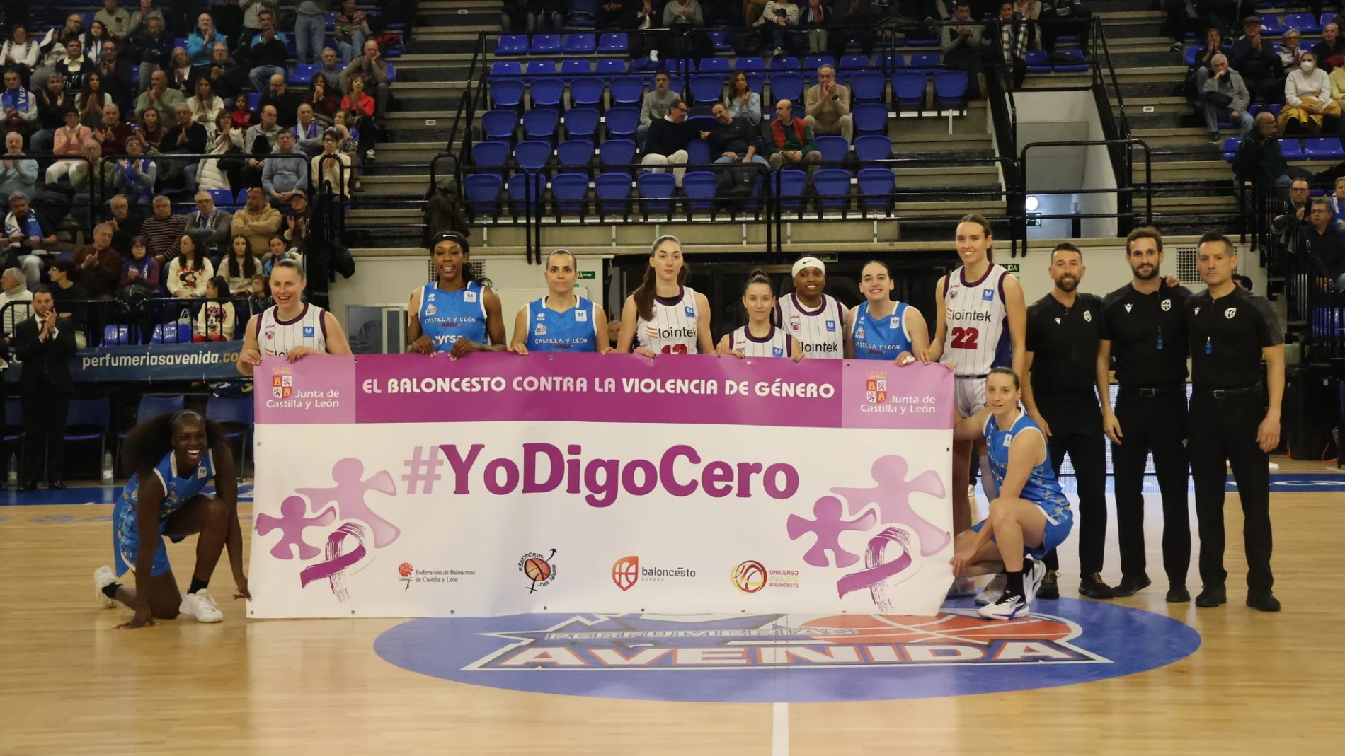Las jugadoras del Avenida de Salamanca se unen a la campaña