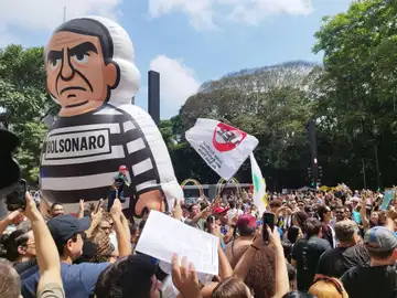 Brasil.- El Supremo de Brasil apoya mantener bajo detención preventiva al expresidente Bolsonaro Brasil.- El Supremo de Brasil apoya mantener bajo detención preventiva al expresidente Bolsonaro