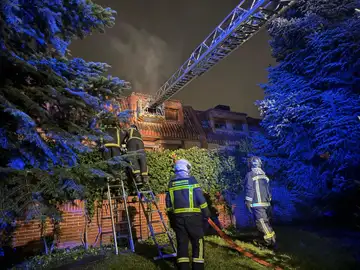 Muere un hombre de 96 años en el incendio de una vivienda en Las Rozas (Madrid) Muere un hombre de 96 años en el incendio de una vivienda en Las Rozas (Madrid)