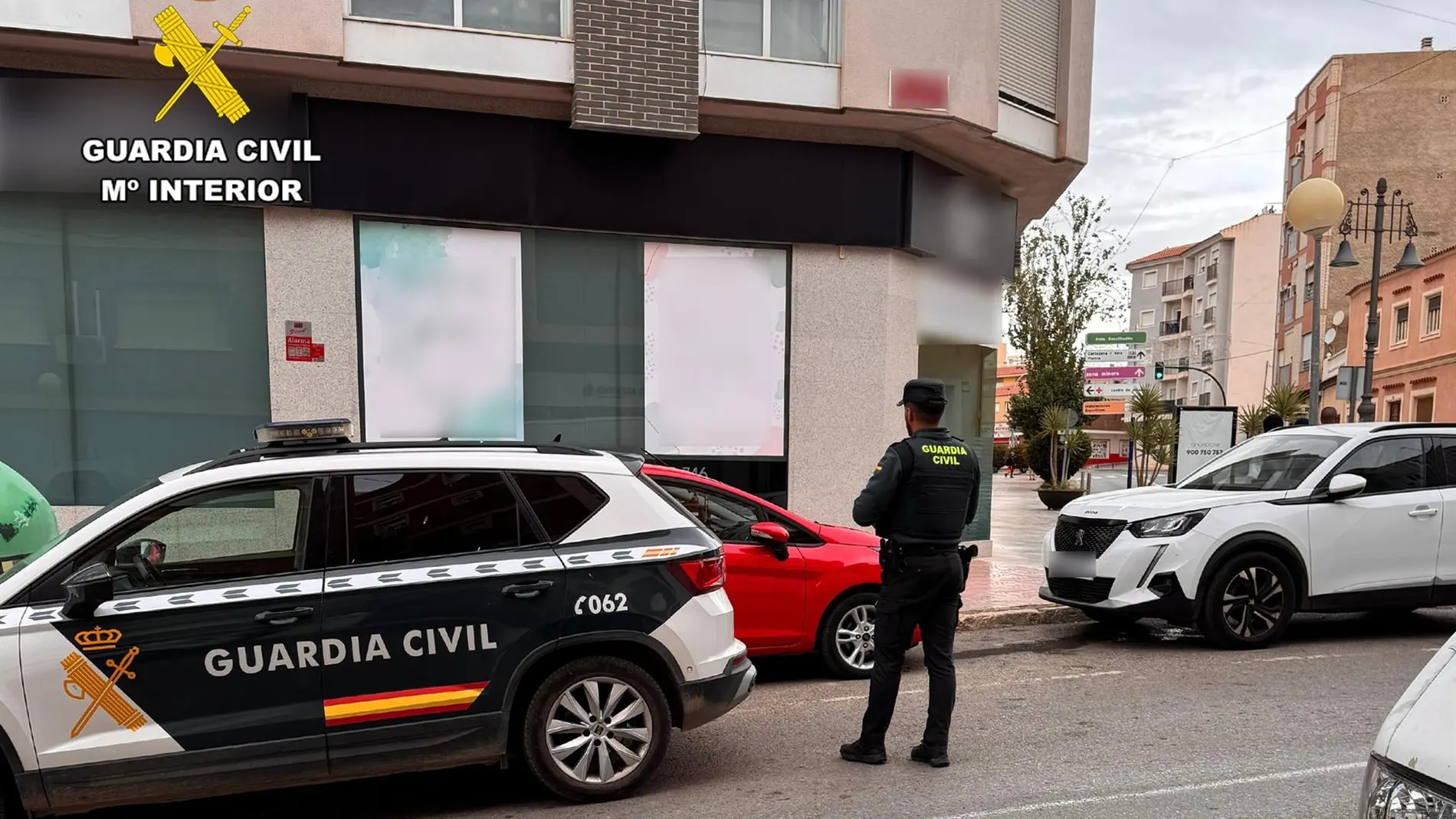 MURCIA.-Sucesos.- Un guardia civil fuera de servicio rescata a una mujer del incendio de su vivienda en Mazarrón