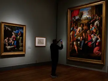 El Museo Nacional del Prado y la Fundación BBVA presentan la exposición dedicada a Antonio Rafael Mengs FOTODELDÍA MADRID, 24/11/2025.- El Museo Nacional del Prado y la Fundación BBVA presentan una ambiciosa exposición, la más importante hasta la fecha, dedicada a Antonio Rafael Mengs, figura clave en el nacimiento del Neoclasicismo y uno de los artistas más influyentes del siglo XVIII, este lunes. EFE/ J.J. Guillén