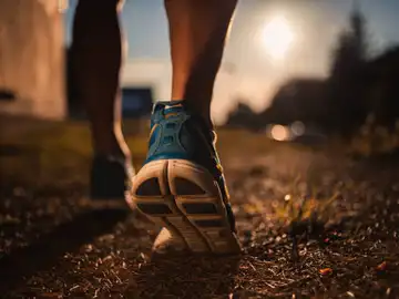 “Intento caminar al menos 5 km al día”: el consejo del oncólogo Silvio Garattini para vivir más y mejor “Intento caminar al menos 5 km al día”: el consejo del oncólogo Silvio Garattini para vivir más y mejor