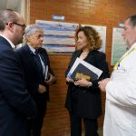Violeta Martínez junto a Juan Ortiz de Saracho y Marco Morala en Ponferrada