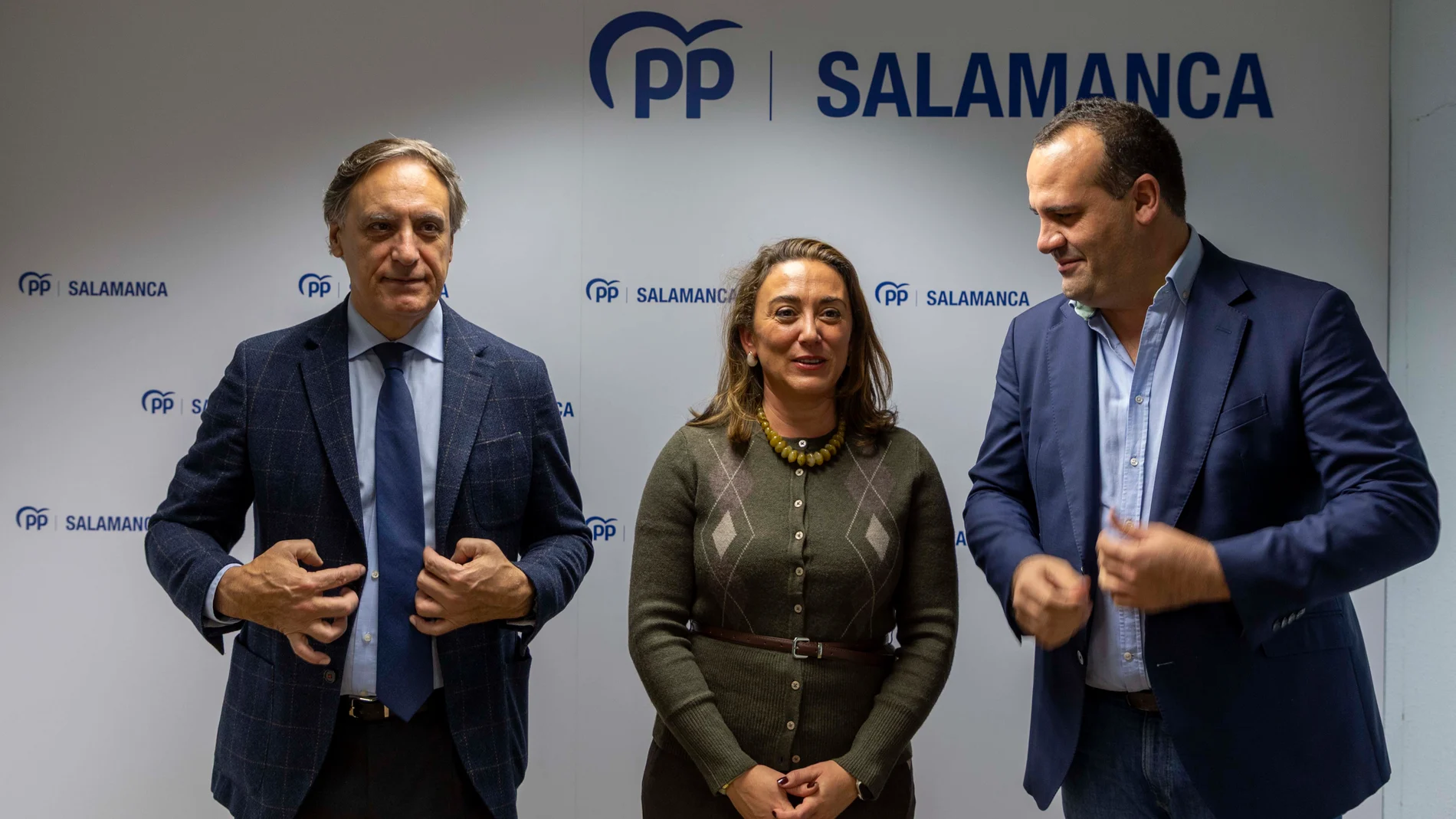 La consejera María González Corral participa en la sectorial en el PP de Salamanca, junto al presidente Carlos García Carbayo y el secretario provincial David Mingo