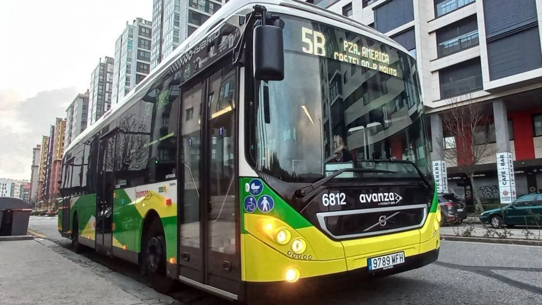 Fiscal pide que se prohíba a un octogenario viajar en bus urbano en Vigo tras tocarse los genitales delante de una menor