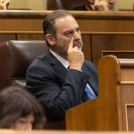 VÍDEO:PP sospecha que Ábalos da un "toque de atención" a Óscar Puente al preguntarle por amaños en el Puerto de Valencia VÍDEO:PP sospecha que Ábalos da un "toque de atención" a Óscar Puente al preguntarle por amaños en el Puerto de Valencia