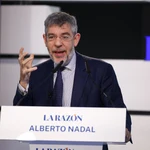 Desayuno informativo de Alberto Nadal