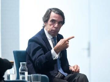 Aznar denuncia el silencio sobre Ir&aacute;n de S&aacute;nchez y Pablo Iglesias mientras el r&eacute;gimen masacraba a la poblaci&oacute;n 