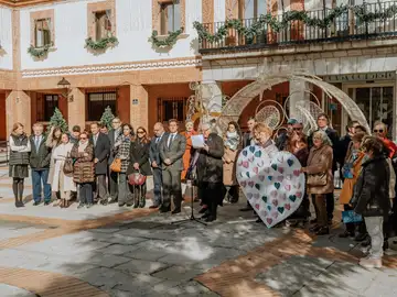 MADRID.-Las Rozas.- El Ayuntamiento conmemora el Día contra la Violencia de Género con un homenaje y conferencias MADRID.-Las Rozas.- El Ayuntamiento conmemora el Día contra la Violencia de Género con un homenaje y conferencias