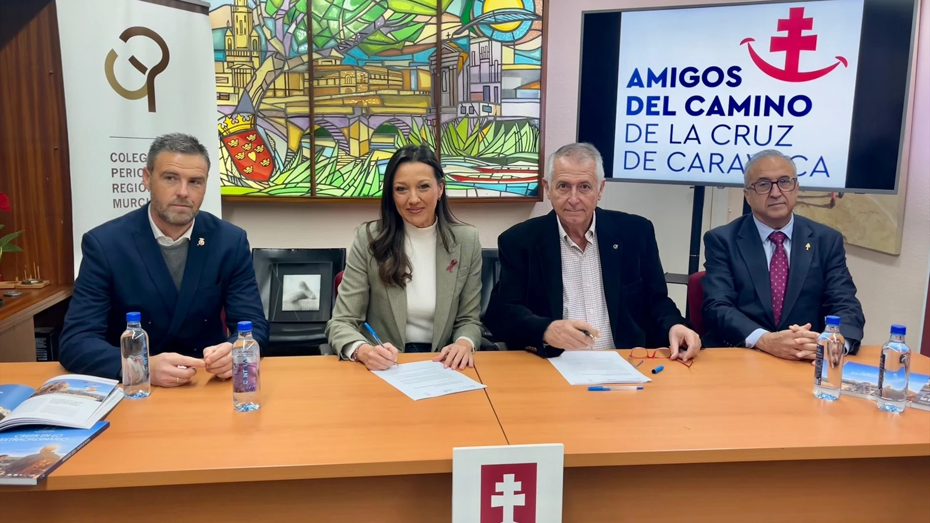 Nace el distintivo 'Amigos del Camino de la Cruz de Caravaca' para promocionar la ruta de peregrinación y el Año Jubilar
