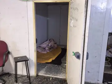 Detenido el encargado de una tienda en Puente de Vallecas por emplear a trabajadores en situación irregular Detenido el encargado de una tienda en Puente de Vallecas por emplear a trabajadores en situación irregular