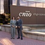 La ministra de Ciencia, Innovación y Universidades, Diana Morant, llegan a una reunión con el nuevo director científico del Centro Nacional de Investigaciones Oncológicas (CNIO), Raúl Rabadán, en la sede del CNIO, a 24 de septiembre de 2025, en Madrid La ministra de Ciencia, Innovación y Universidades, Diana Morant, llegan a una reunión con el nuevo director científico del Centro Nacional de Investigaciones Oncológicas (CNIO), Raúl Rabadán, en la sede del CNIO, a 24 de septiembre de 2025, en Madrid