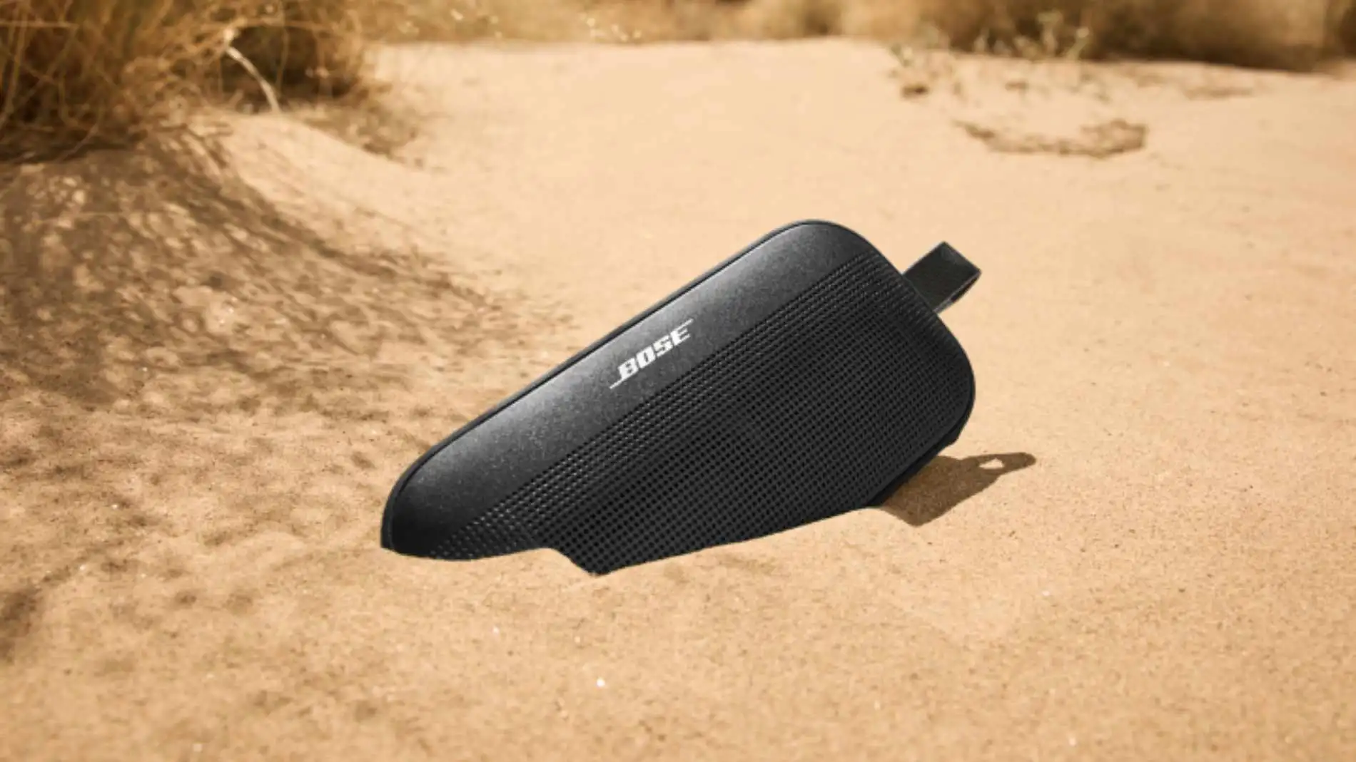 El altavoz Bose SoundLink Flex de 2ª generación es resistente al polvo y al agua