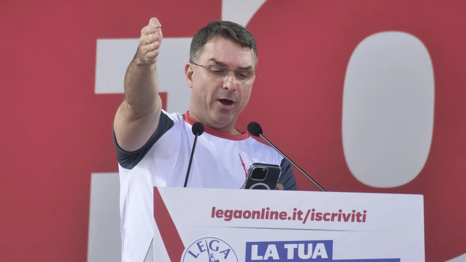 Brasil.- Flávio Bolsonaro dice que su padre necesita más cuidados en su arresto: "Era su mujer quien se encargaba de él"