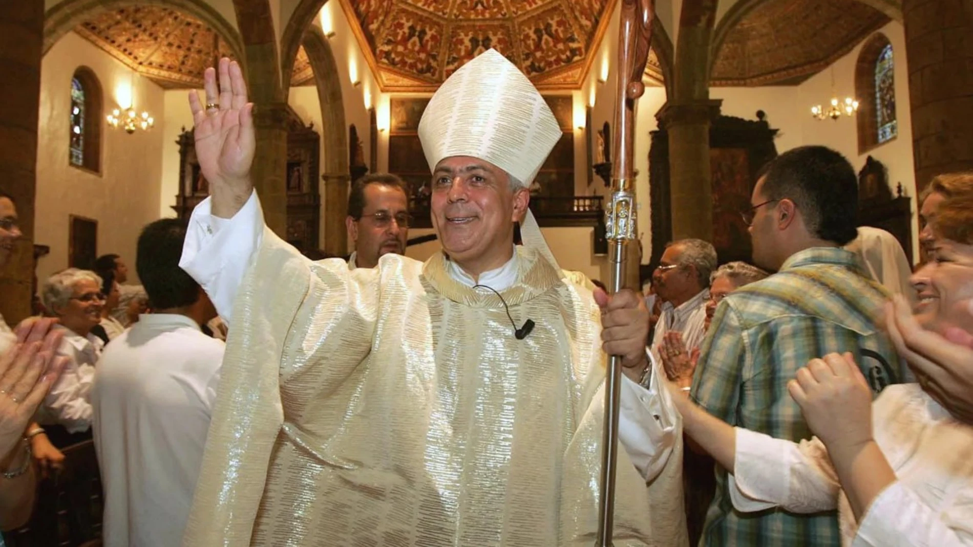 Fallece Bernardo Álvarez, obispo emérito de Tenerife, a los 76 años