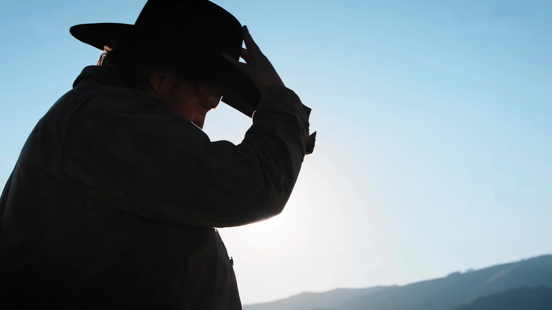 El primer tráiler de 'Marshals: Una historia de Yellowstone' deja claro que no se parece en nada a la serie madre